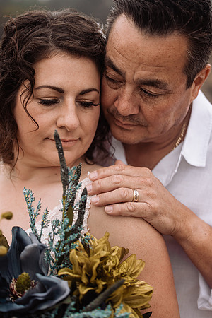 Mike-Sara-Anniversary-Session-2023-Fogarty-Creek-15