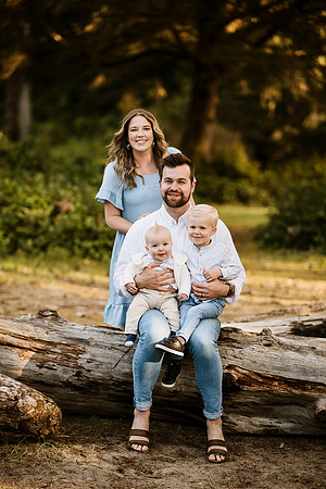 Ashley-Lincoln-City-Fogarty-Creek-Oregon-Family-Couples-vacation-Photos-8079