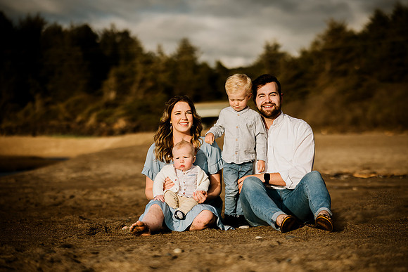 Ashley-Lincoln-City-Fogarty-Creek-Oregon-Family-Couples-vacation-Photos-8254