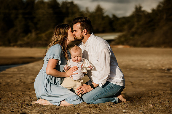 Ashley-Lincoln-City-Fogarty-Creek-Oregon-Family-Couples-vacation-Photos-8335
