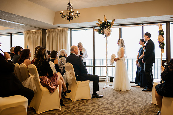 Alex-Danielle-Inn-Spanish-Head-Lincoln-City-oregon-wedding-0155