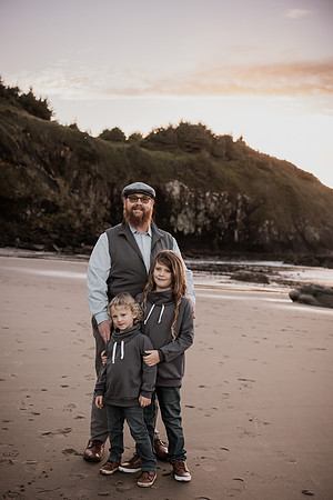 Faith-Family-Maternity-Session-Depoe-Bay (6 of 50)