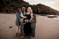 Faith-Family-Maternity-Session-Depoe-Bay (9 of 50)