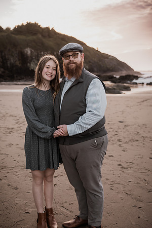 Faith-Family-Maternity-Session-Depoe-Bay (17 of 50)