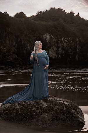 Faith-Family-Maternity-Session-Depoe-Bay (33 of 50)