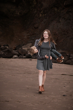 Faith-Family-Maternity-Session-Depoe-Bay (46 of 50)