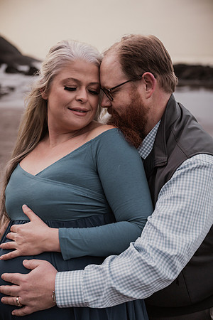 Faith-Family-Maternity-Session-Depoe-Bay (45 of 50)