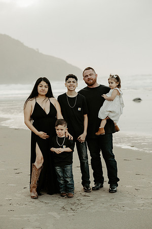 Jesica-Family-Maternity-Session-Depoe-Bay (1 of 51)