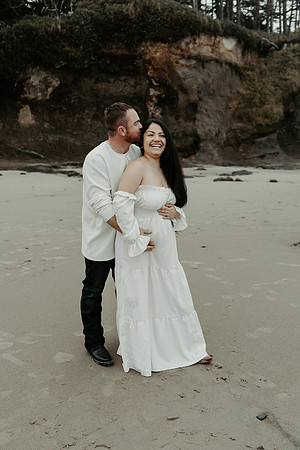 Jesica-Family-Maternity-Session-Depoe-Bay (28 of 51)