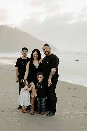 Jesica-Family-Maternity-Session-Depoe-Bay (51 of 51)