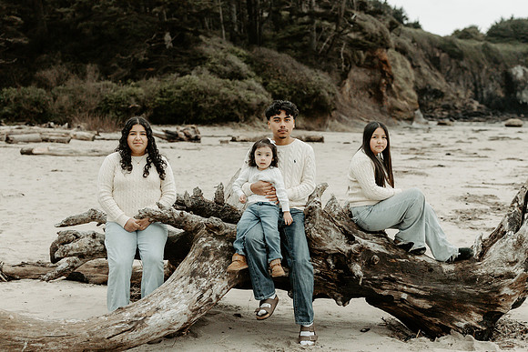 Jessica-family-senior-photos-depoe-bay-oregon (3 of 41)