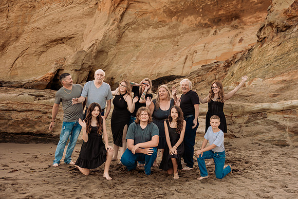 Amanda-Family-Photos-Pacific-City-Oregon-2025 (23 of 53)