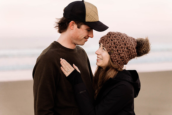 Travis-Kara-Surprise-Proposal-Lincoln-city-Oregon-Photos-0450 (2)