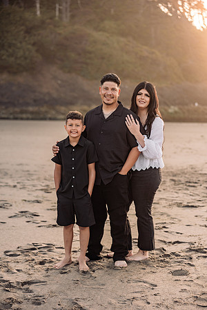 Jorge-Kianna-Family-Photos-Neskowin-Oregon-2025 (6 of 25)