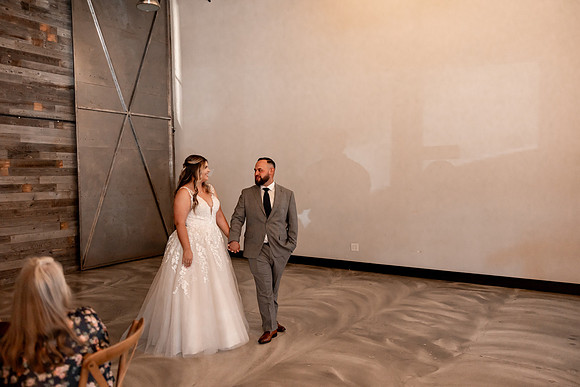Kara-Sam-Simple-Affairs-Vegas-Wedding-Photos-114