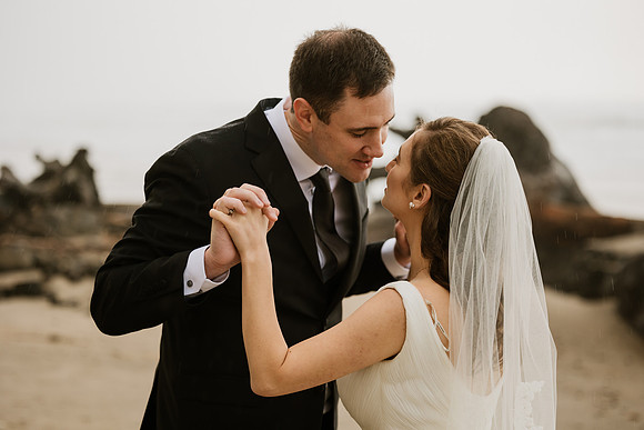 Alex-Danielle-Inn-Spanish-Head-Lincoln-City-oregon-wedding-0557