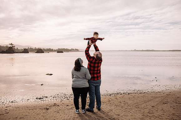 Samantha-Brian-Cooper-Jackson-Taft-beach-lincoln-City-Oregon-2022-Family-Photos-2357