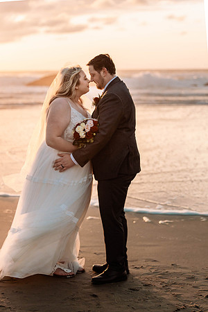 Char;es & Makala-Chinook-Winds-Casino-wedding-0055