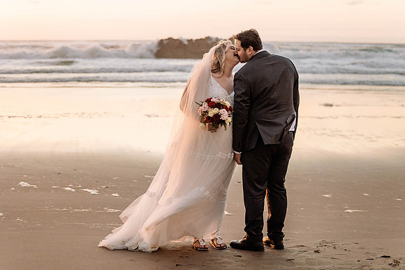 Char;es & Makala-Chinook-Winds-Casino-wedding-0220