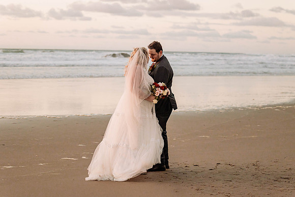 Char;es & Makala-Chinook-Winds-Casino-wedding-0271
