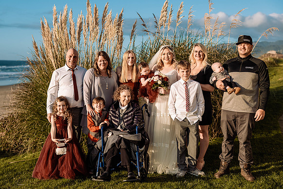 Char;es & Makala-Chinook-Winds-Casino-wedding-2072