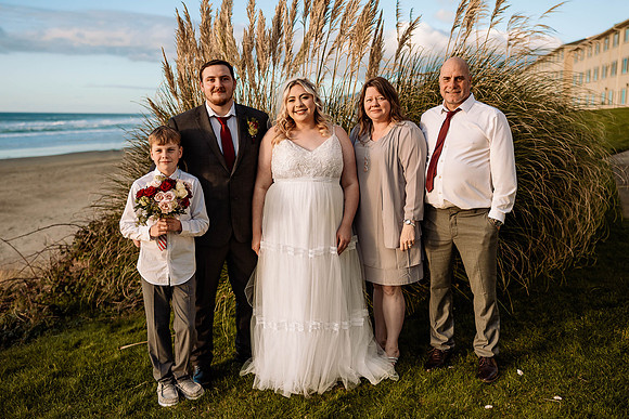 Char;es & Makala-Chinook-Winds-Casino-wedding-2200