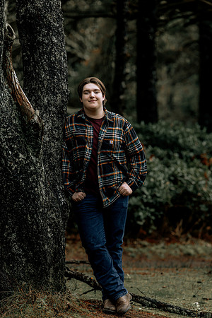Ilene-Senior-Photos-2025 (4 of 24)