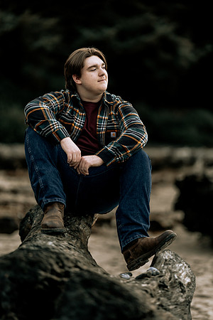 Ilene-Senior-Photos-2025 (7 of 24)