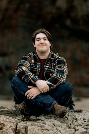 Ilene-Senior-Photos-2025 (12 of 24)
