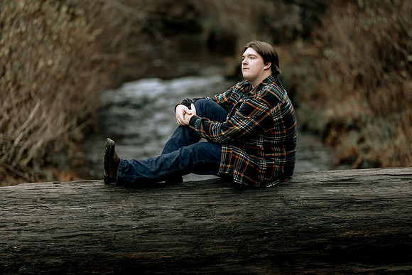 Ilene-Senior-Photos-2025 (14 of 24)
