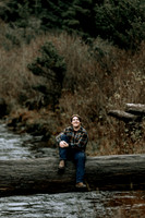 Ilene-Senior-Photos-2025 (16 of 24)