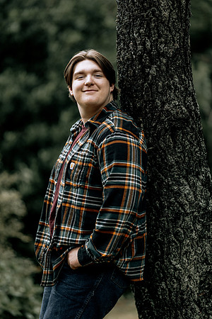 Ilene-Senior-Photos-2025 (20 of 24)