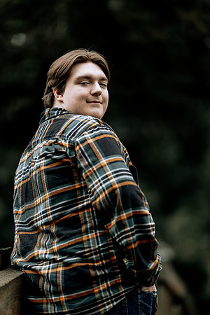Ilene-Senior-Photos-2025 (21 of 24)