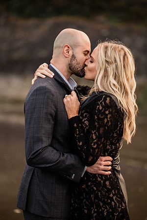 Adnan-Jenn-proposal-Rock-neskowin-oregon Engagement-28