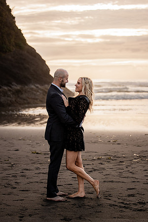 Adnan-Jenn-proposal-Rock-neskowin-oregon Engagement-8
