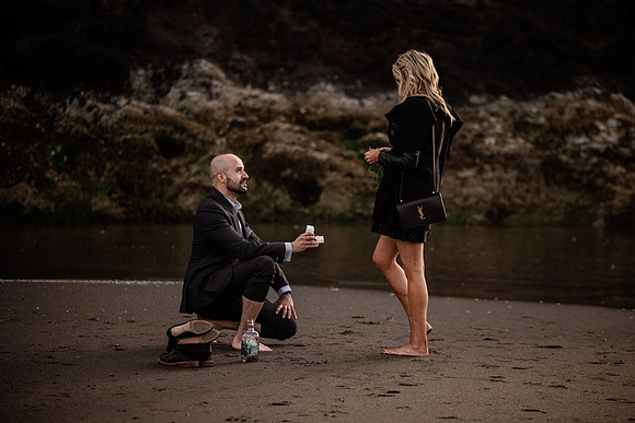 Adnan-Jenn-Surprise-Proposal-Neskowin-oregon'-45