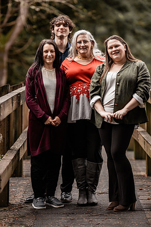 Amy-Family-Photos-2025 (25 of 50)