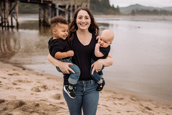 Hank-Lincoln-City-Oregon-Family-Vacation-photos-2022-2404