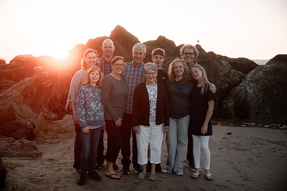 Family-Photos-2024-Lincoln-City-Oregon--47