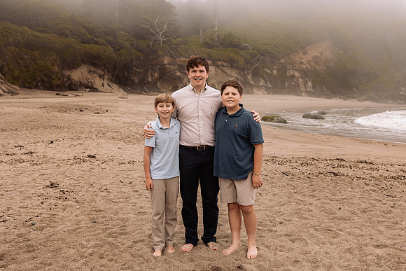 Marsha-Family-Photos-Lincoln-City-Oregon-2022 (36 of 57)