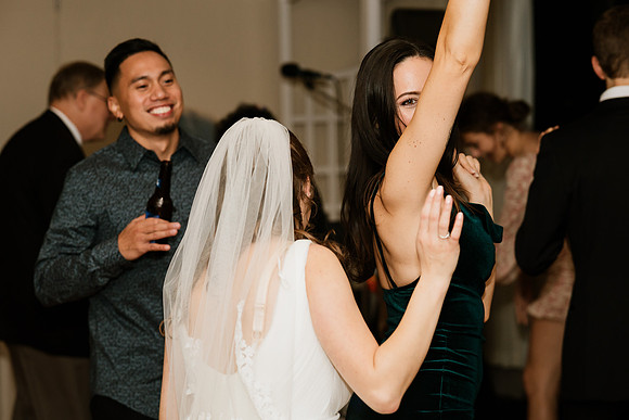 Alex-Danielle-Inn-Spanish-Head-Lincoln-City-oregon-wedding-1204
