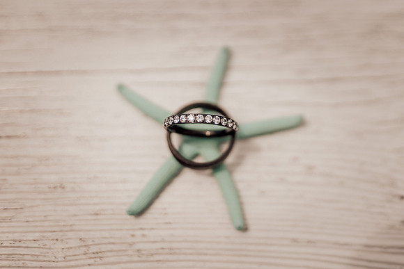 Jordan-Lainey-Roads-End-lincoln-City-oregon-airbnb-Elopement-photos-6