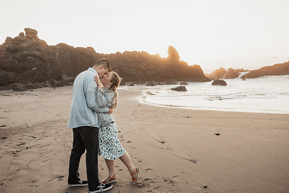 IAN-NICOLE-DEPOE-BAY-ENGAGEMENT-PHOTOS (35 of 39)