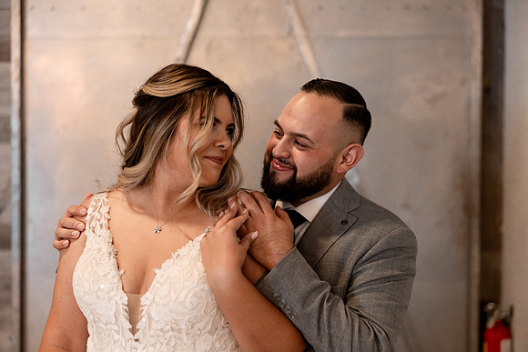 Kara-Sam-Simple-Affairs-Vegas-Wedding-Photos-35