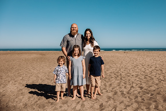 Megan-Fogarty-Creek-Oregon-Family-Photos-2022 (86 of 74)