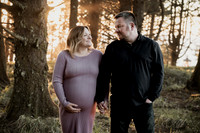 Justin-Emily-Maternity-Photos-Cape-meares-Oregon-2026 (51 of 91)