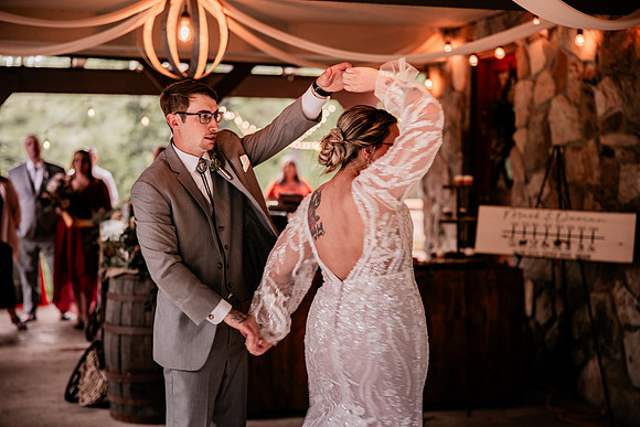 Mark-Darian-Peck-2024-Wedding-Photos-reception (117 of 127)
