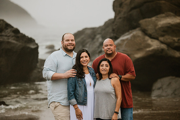 Amy-Fogarty-Creek-Park-Lincoln-City-Oregon-Family-Photo-2021-9823