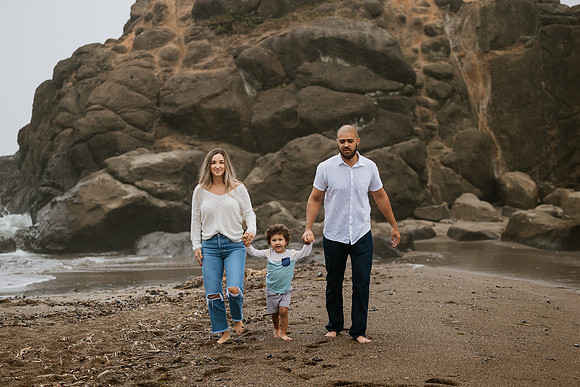 Amy-Fogarty-Creek-Park-Lincoln-City-Oregon-Family-Photo-2021-9487