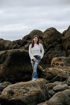 Shannon-Family-Photos--2026Forgarty-Creek-Depoe-Bay-oregon (9 of 84)